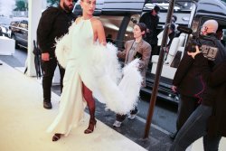 Hailey Bieber’ın Met Gala İhtişamı