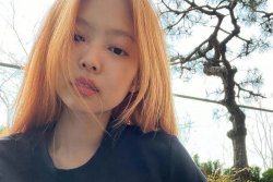 Jennie Kim'in Merak Uyandıran Saç Rengi