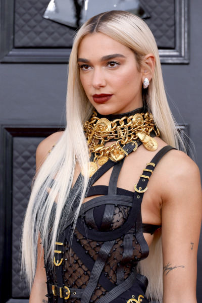 dua-lipa-blonde-donatella-versace-hair-beauty-bondage-1992