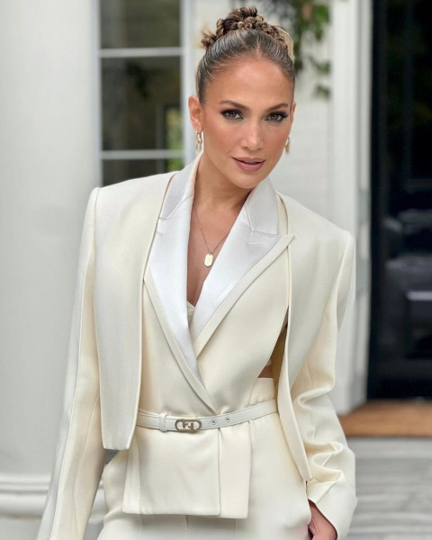 22-09/21/jlo_307627916_672437450542929_3729023911258657297_n.jpg